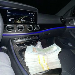 Pyramid money remix (Español)