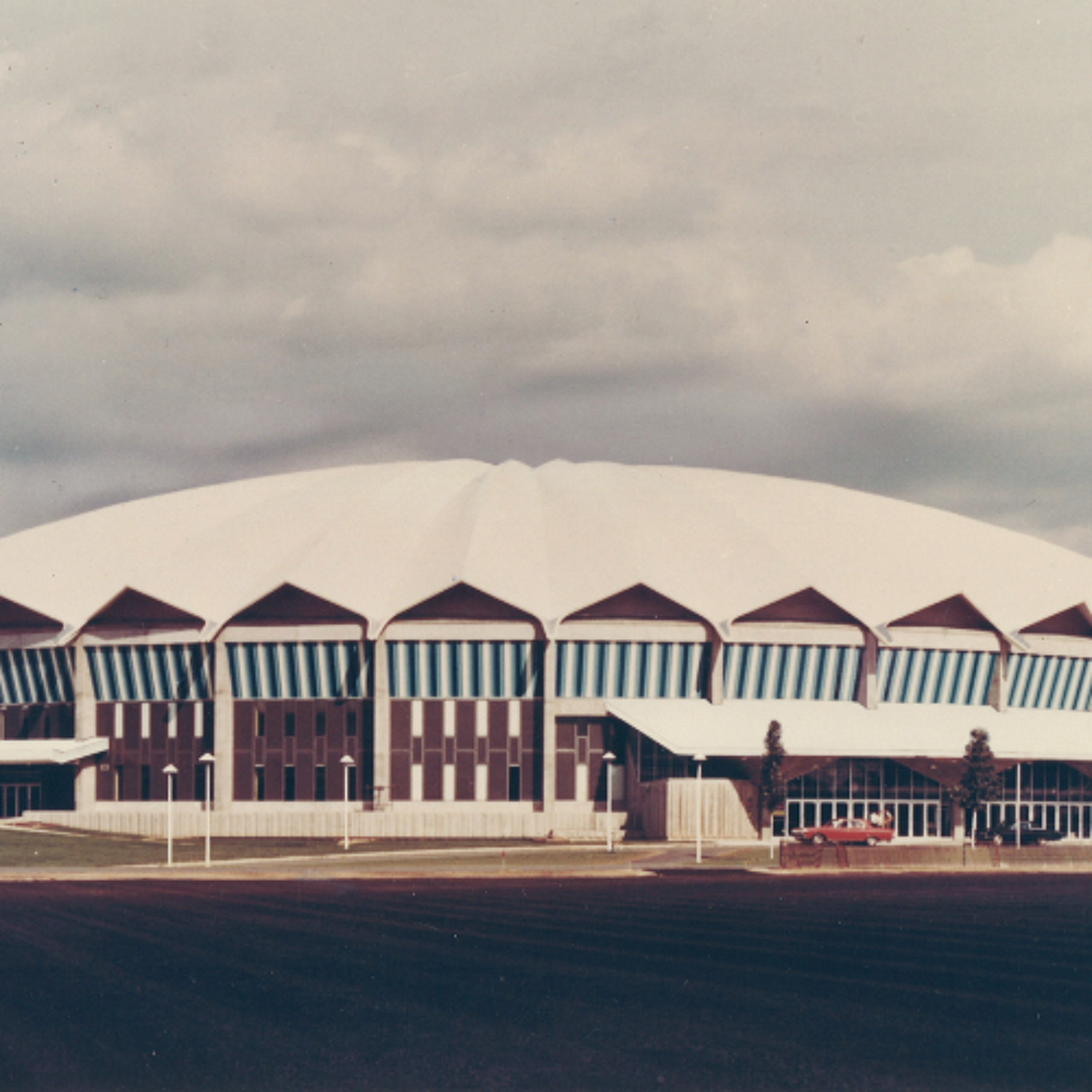 County board in the dark on talks with Coliseum investor