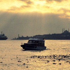 ياسعود! بعبر بك البر والبحرين  🎵