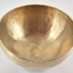 2577 gr. 28 cm 120 hz