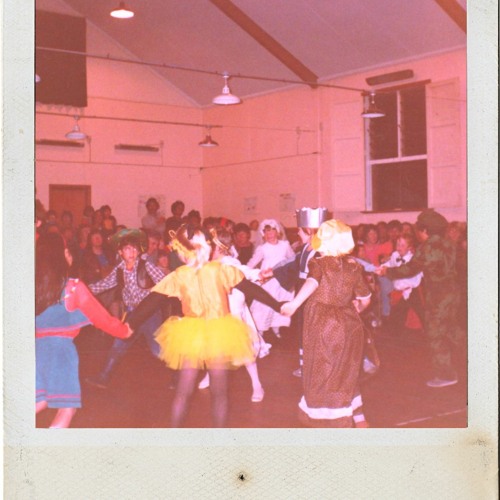 Polaroids of Polarbears...but they keep looking...well, Dad said, let them look.