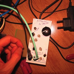 SQ-1 Sequence to (Pitch) CV in: PG-13 PoodleGroomer