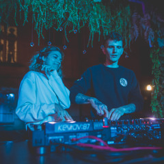 Aja b2b AEN // Schron