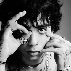 lilgiela33 - Garota Russa Illuminati (Audio Oficial)