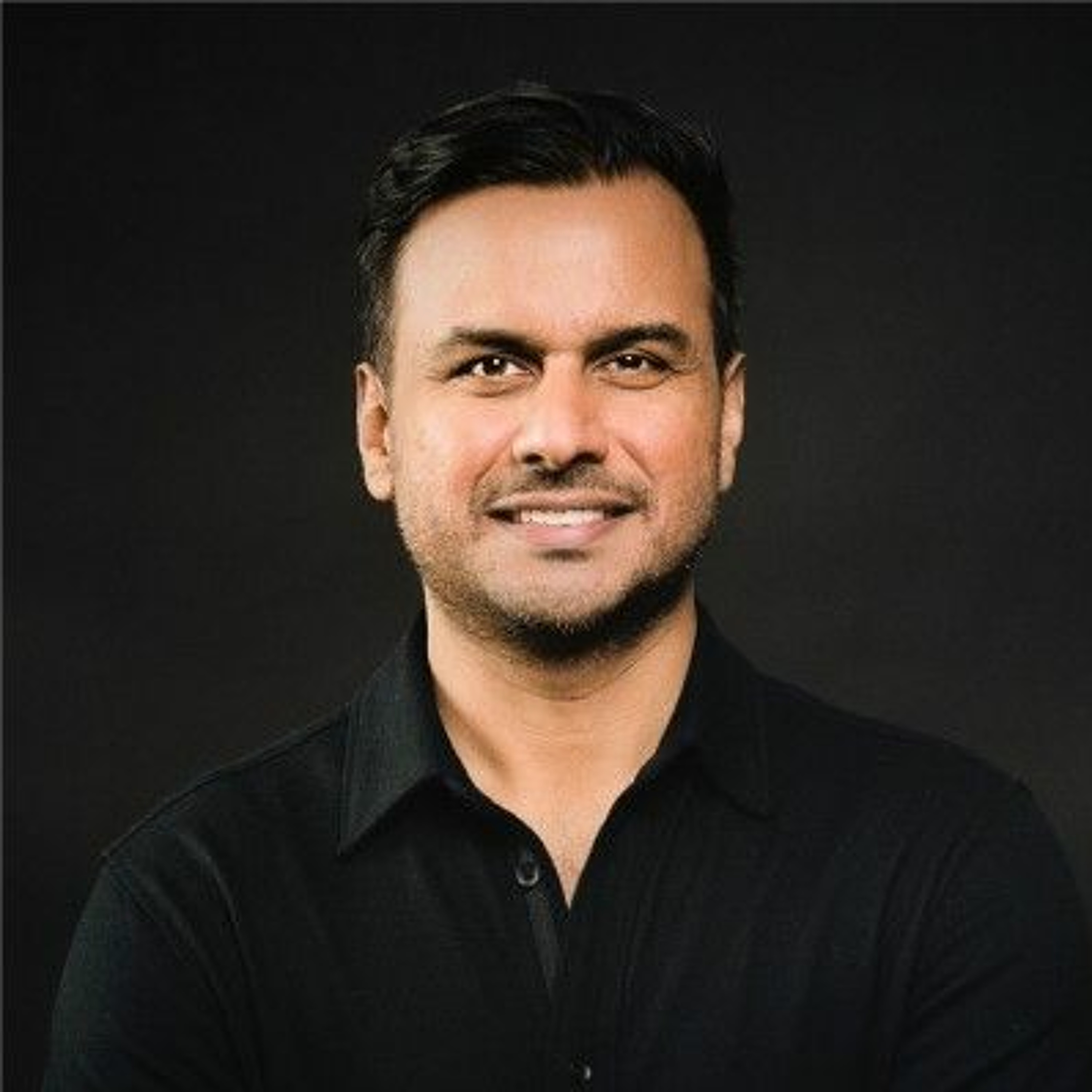 Dee Choubey, Co-Founder & CEO of MoneyLion - Rewiring banking to make money more approachable