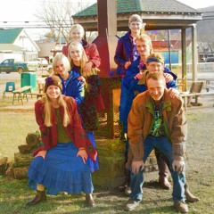 Wiede Family Interview Folk Music Rewind Radio tqped 1-14-2023  KWMV 88.5 Studio B Mountain View AR