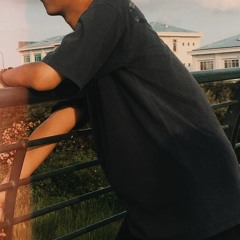 Bỏ em vào balo_Hương Ly 'đón em về nhà sau buổi chiều tăng ca..'