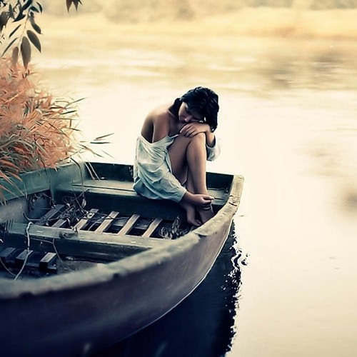 Em Là Con Thuyền Cô Đơn Andy Remix