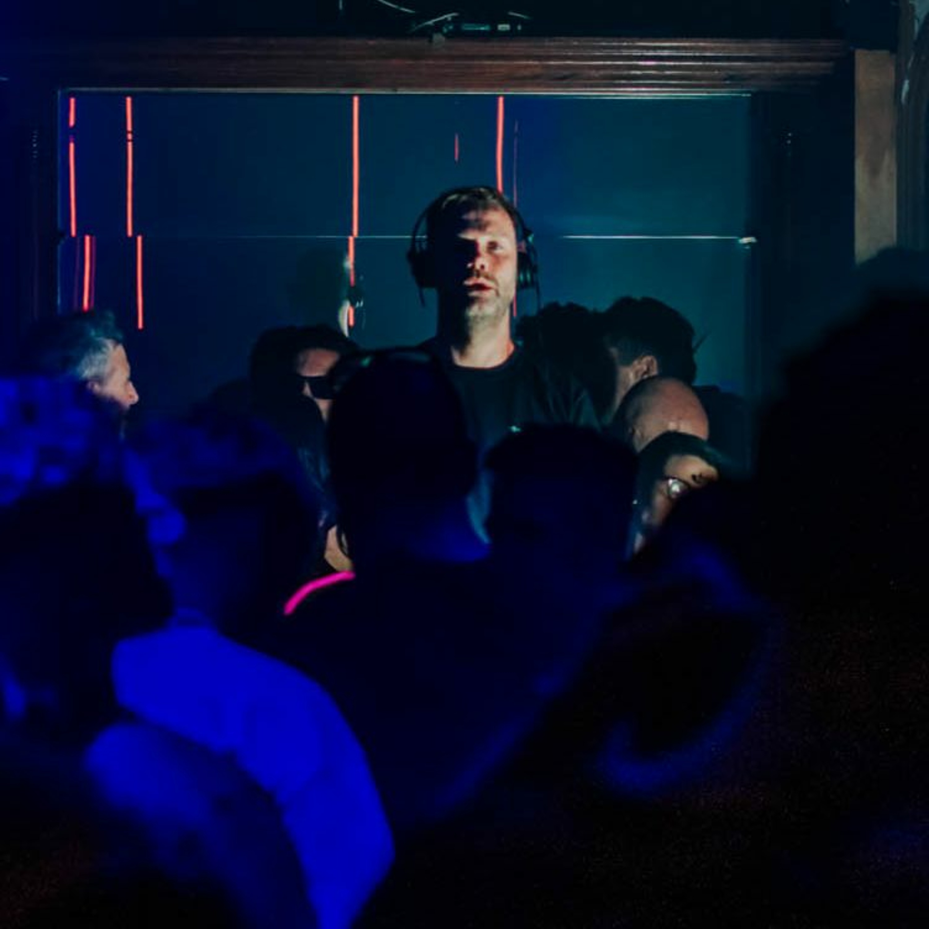 Paul Thomas presents UV Radio