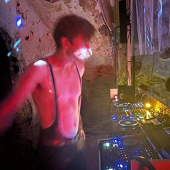 Ryning @ Château Téchnô - Main Floor