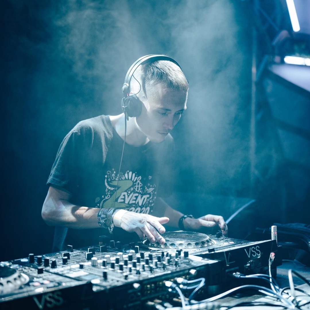 Sierra Rapper Stream Sierra - Summer mix 2023 by Sierra | Listen online for free on ...