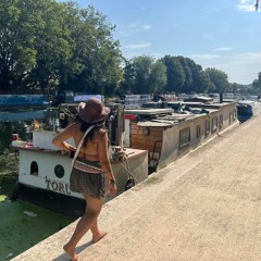 Life on a boat in the canal of London