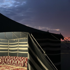 | ان كان ما جازت لك الدنيا ندور غيرها 🫶🏻.