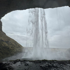 Iceland's beauty offers many lessons, by Manuel Bernardo Tavares Moreira Belo Carmona