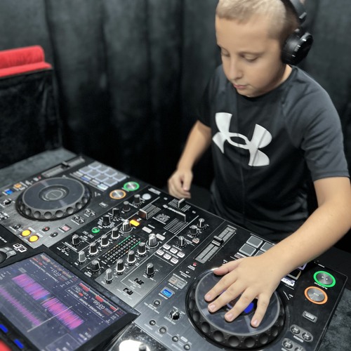 Stream DJ Mikey Ashley Mix by Mode Training Listen online for free on SoundCloud