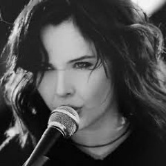 Şebnem Ferah-Mayın Tarlası