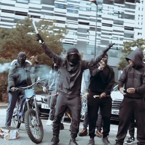 STATUS X MUCKZ - Squeeze Benz (Music Video)