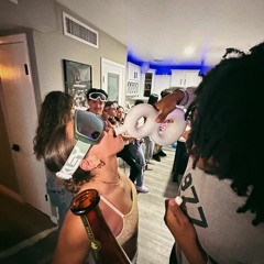 what's in the house? vol.13