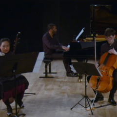 L'au-delà du sombre