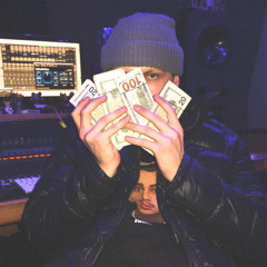 SPLASHIN IN FENDI ( PROD H2O YAM)