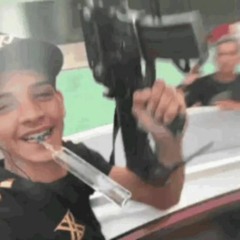 eu passei d glock ela sorriu 🕺