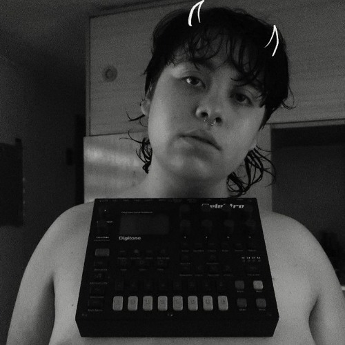 FRÁGIL (IMPROVISACIÓN GRABADA DE UNA TOMA)