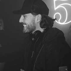 MAY BANK HOLIDAY WEEKEND - MIXED BY ANT ARMSTRONG