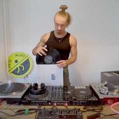 BERLIN //  VINYL TECHNO SET