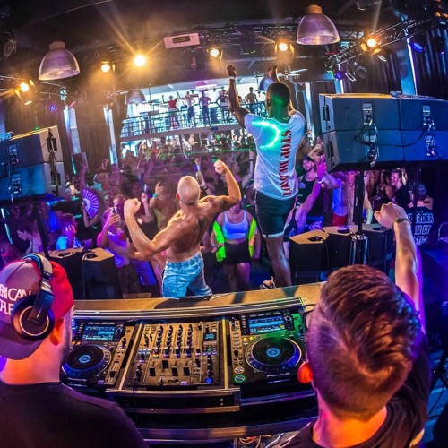 Distorted Voices | Uptempo mix August 2022
