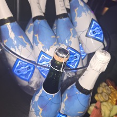 영끌코테카