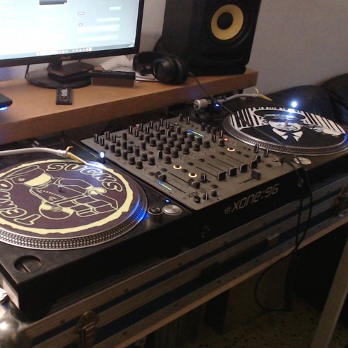 MechanoTek - Summer vibe (ADHD) Tek DJ-set 10-04-2025