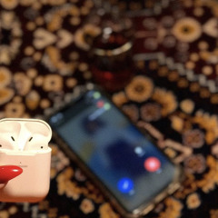 " أموت في صوته المبحوّح .. لاقال لبيه "