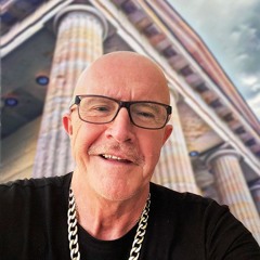 Ian Jones - Fine art pointillism gallery owner and pioneer