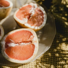 Pomelo opening - starting the outside