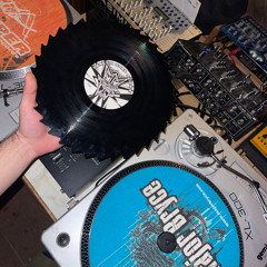 Laisse tourner le vinyle