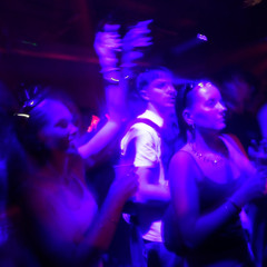 Garage Mix Dec 25 - Holly Olivia