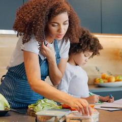 ‘So much mental load’: Mothers speak about school lunches