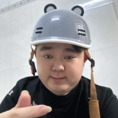 HAPPY BIRTHDAY ÚT KHỜ