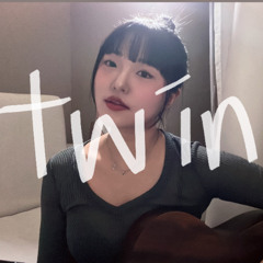 JENNIE-twin
