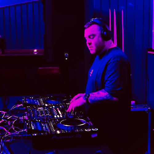 TECH HOUSE MIX