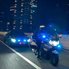 🚔