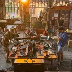 Dompëg feat. dLoopers Collective