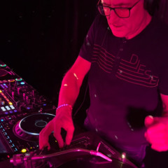 Kiss & Groove 25-11-29