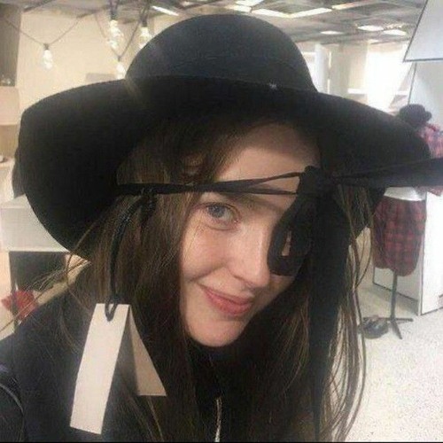 تذكر أنت من عرفتك مسرع