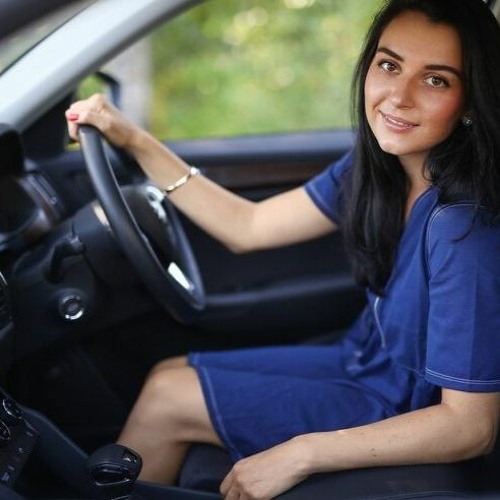 Should You Get A Female Driving Instructor?
