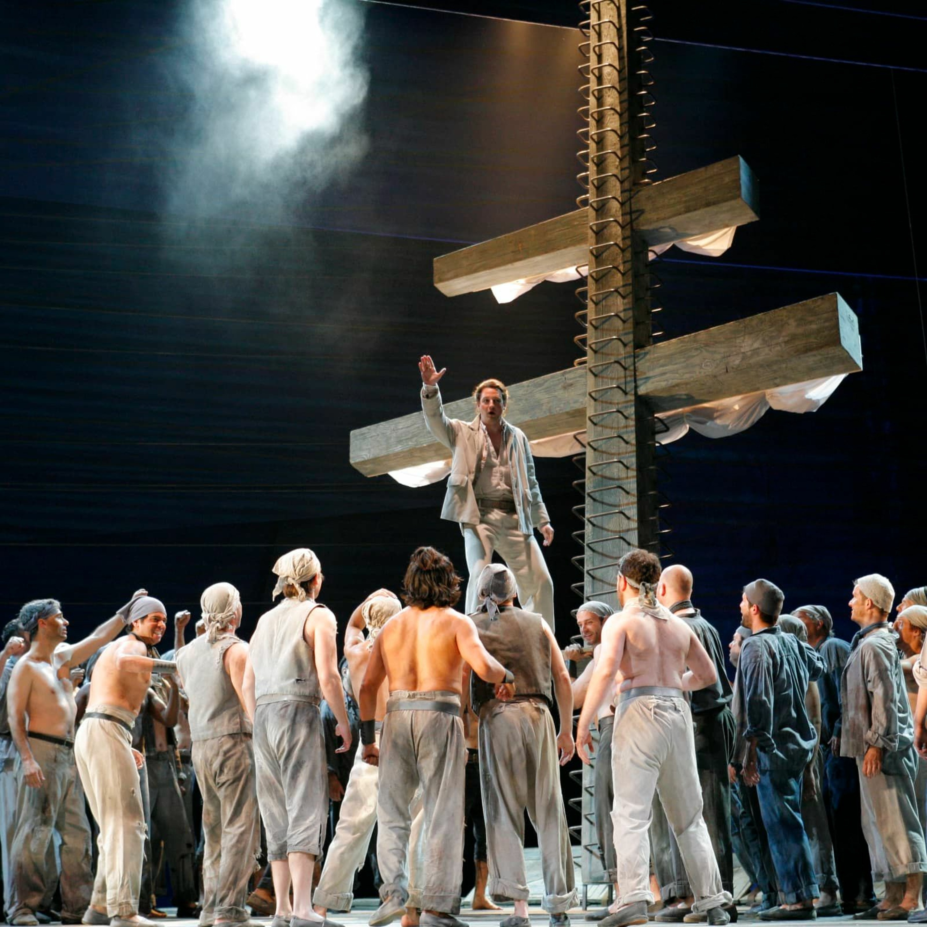 LA Opera Podcasts: Behind the Curtain