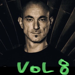 TECHHOUSE VOL 8 (Robert Miles Tribute )