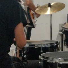 Demoliendo Hoteles - La Frontera (Charly Garcia Cover)