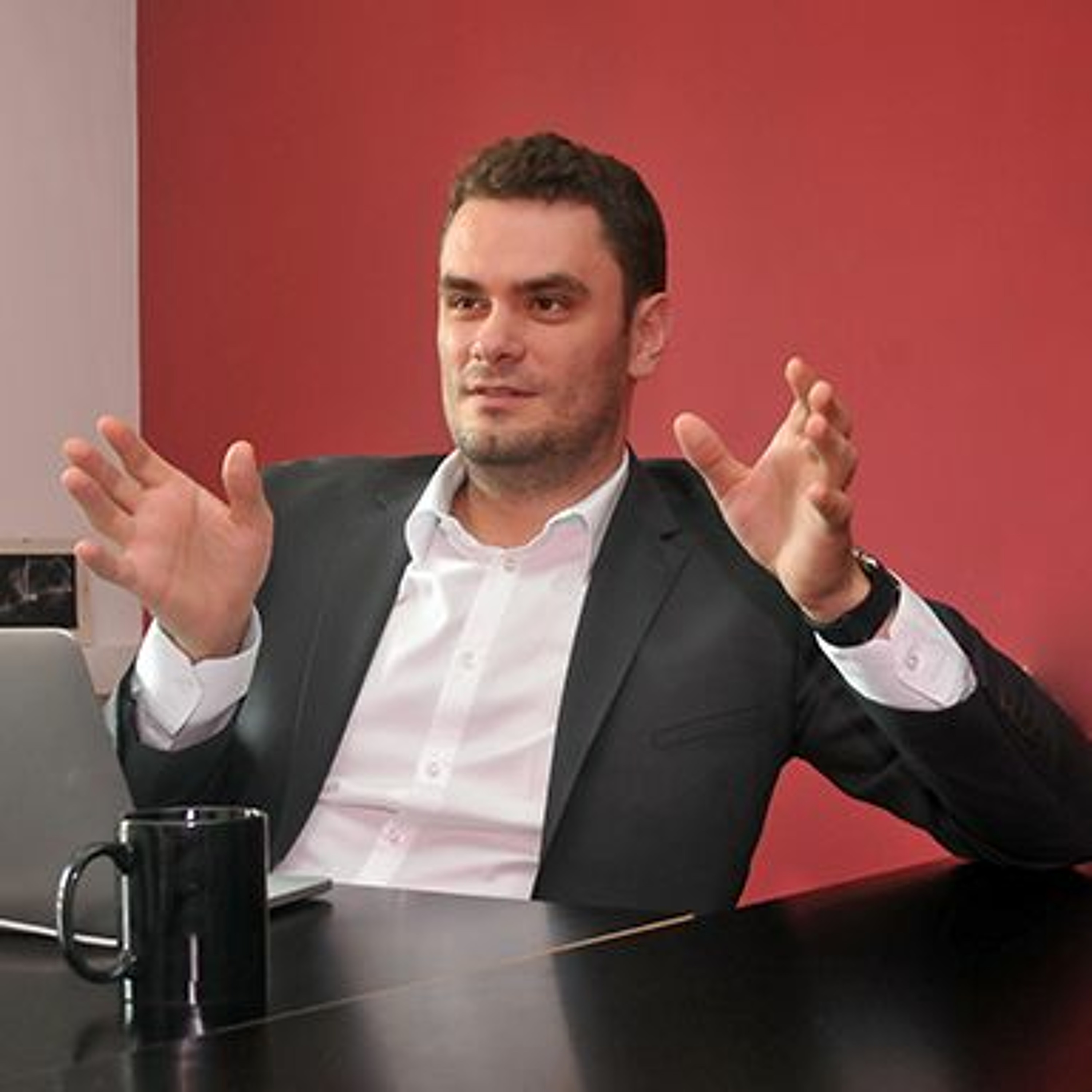 Животът и други неща: Илия Кръстев