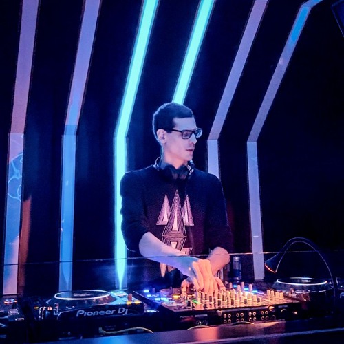 Stream CARMEE @ Moving D-Edge (23 May 2024) by CARMEE | Listen online ...
